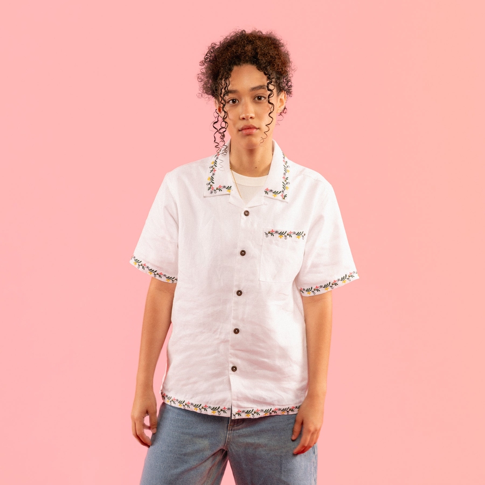 GARDEN LINEN BUTTON UP White